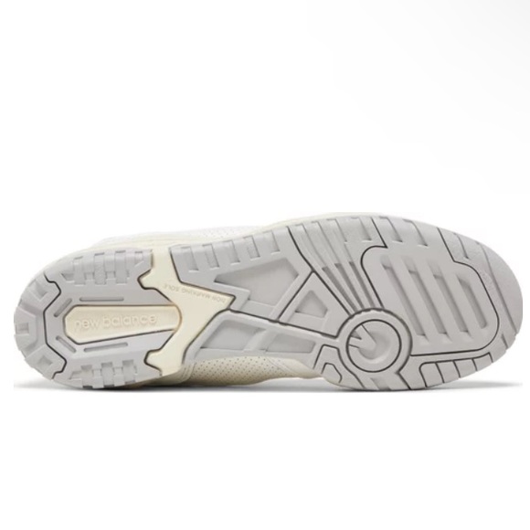 New Balance - Men’s Sneakers in 550 (White Grey) - Picture 4 of 5